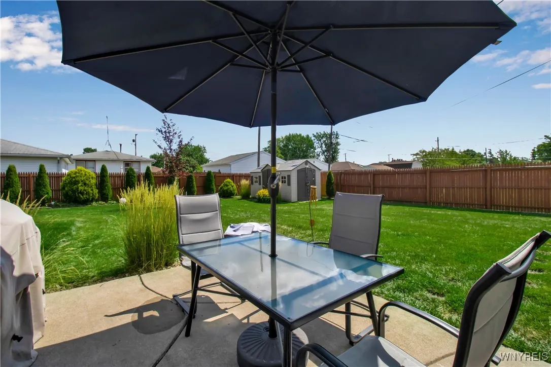127 Babbette Drive, Cheektowaga, New York 14043, Cheektowaga, New York 14043, 3 Bedrooms Bedrooms, 6 Rooms Rooms,2 BathroomsBathrooms,Residential,For Sale,127 Babbette Drive, Cheektowaga, New York 14043,B1633131