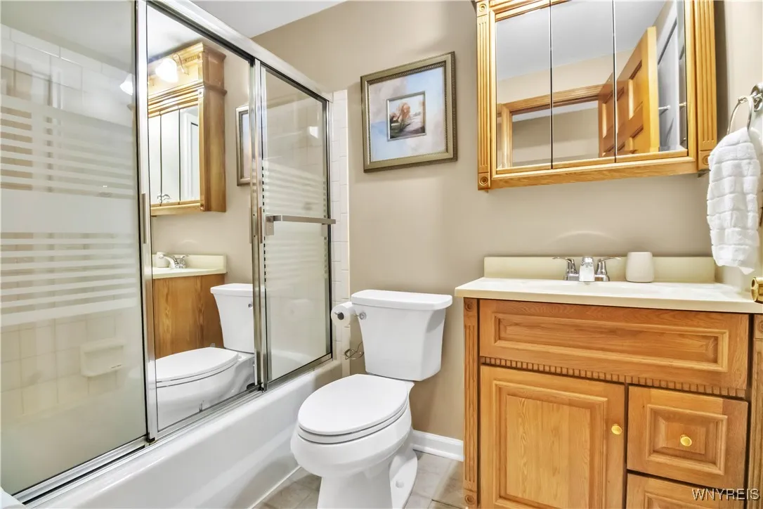 127 Babbette Drive, Cheektowaga, New York 14043, Cheektowaga, New York 14043, 3 Bedrooms Bedrooms, 6 Rooms Rooms,2 BathroomsBathrooms,Residential,For Sale,127 Babbette Drive, Cheektowaga, New York 14043,B1633131