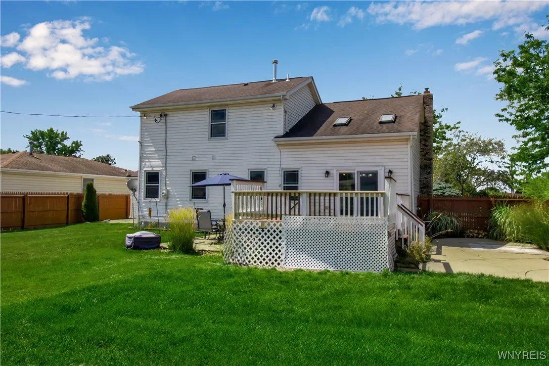 127 Babbette Drive, Cheektowaga, New York 14043, Cheektowaga, New York 14043, 3 Bedrooms Bedrooms, 6 Rooms Rooms,2 BathroomsBathrooms,Residential,For Sale,127 Babbette Drive, Cheektowaga, New York 14043,B1633131
