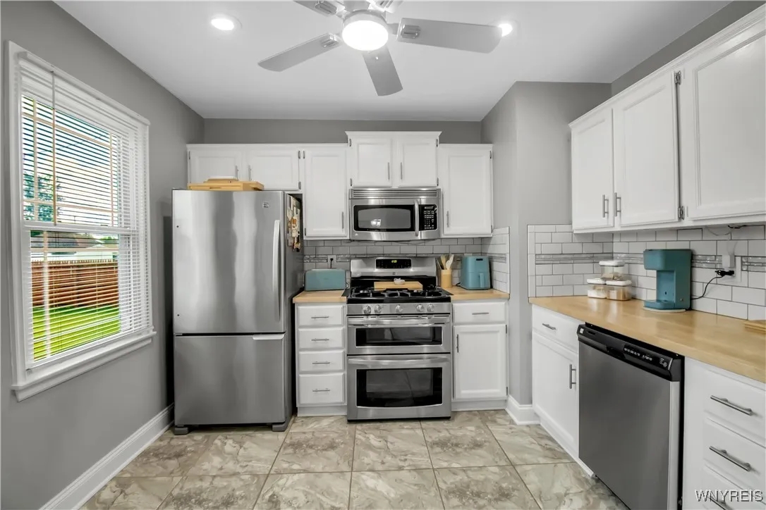 127 Babbette Drive, Cheektowaga, New York 14043, Cheektowaga, New York 14043, 3 Bedrooms Bedrooms, 6 Rooms Rooms,2 BathroomsBathrooms,Residential,For Sale,127 Babbette Drive, Cheektowaga, New York 14043,B1633131