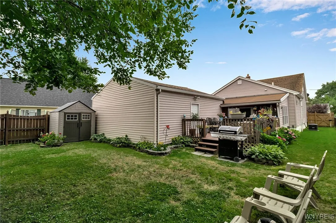 116 Evergreen Place, Cheektowaga, New York 14225, Cheektowaga, New York 14225, 3 Bedrooms Bedrooms, 8 Rooms Rooms,1 BathroomBathrooms,Residential,For Sale,116 Evergreen Place, Cheektowaga, New York 14225,B1633334
