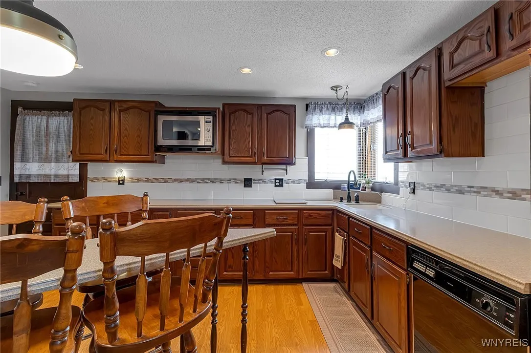 116 Evergreen Place, Cheektowaga, New York 14225, Cheektowaga, New York 14225, 3 Bedrooms Bedrooms, 8 Rooms Rooms,1 BathroomBathrooms,Residential,For Sale,116 Evergreen Place, Cheektowaga, New York 14225,B1633334