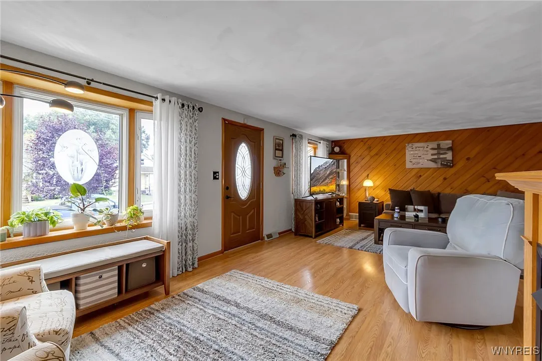 116 Evergreen Place, Cheektowaga, New York 14225, Cheektowaga, New York 14225, 3 Bedrooms Bedrooms, 8 Rooms Rooms,1 BathroomBathrooms,Residential,For Sale,116 Evergreen Place, Cheektowaga, New York 14225,B1633334