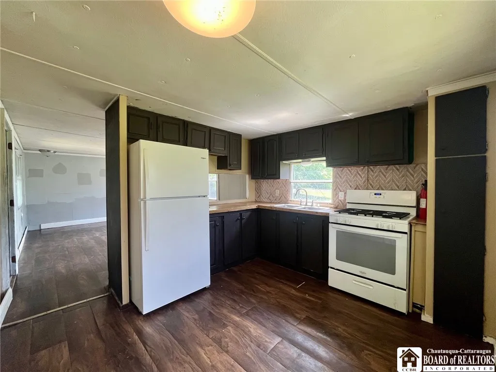 378 Bartlett Hill Road, Villenova, New York 14062, Villenova, New York 14062, 2 Bedrooms Bedrooms, 6 Rooms Rooms,1 BathroomBathrooms,Residential,For Sale,378 Bartlett Hill Road, Villenova, New York 14062,R1633378