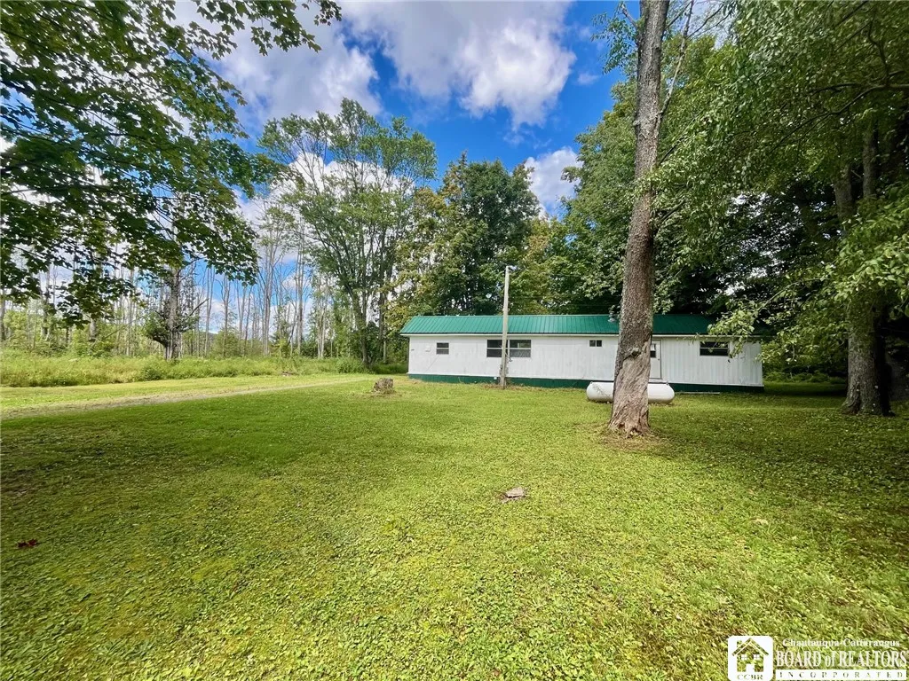 378 Bartlett Hill Road, Villenova, New York 14062, Villenova, New York 14062, 2 Bedrooms Bedrooms, 6 Rooms Rooms,1 BathroomBathrooms,Residential,For Sale,378 Bartlett Hill Road, Villenova, New York 14062,R1633378