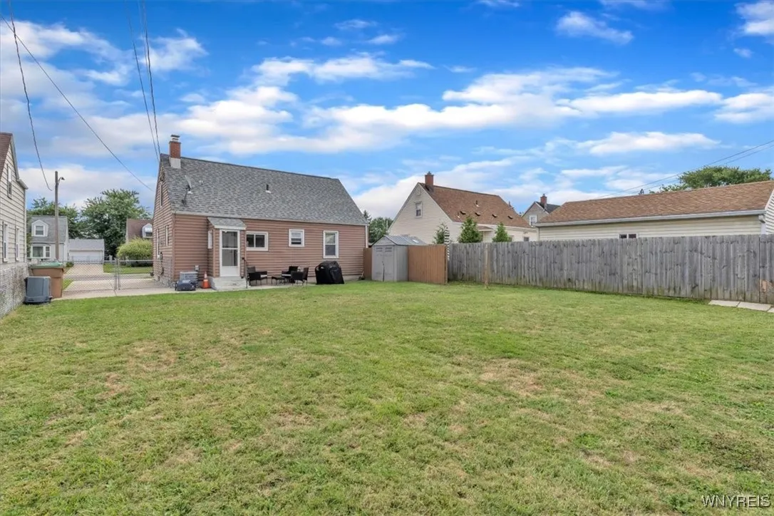 90 Aris Avenue, Cheektowaga, New York 14206, Cheektowaga, New York 14206, 4 Bedrooms Bedrooms, 7 Rooms Rooms,1 BathroomBathrooms,Residential,For Sale,90 Aris Avenue, Cheektowaga, New York 14206,0,B1633303