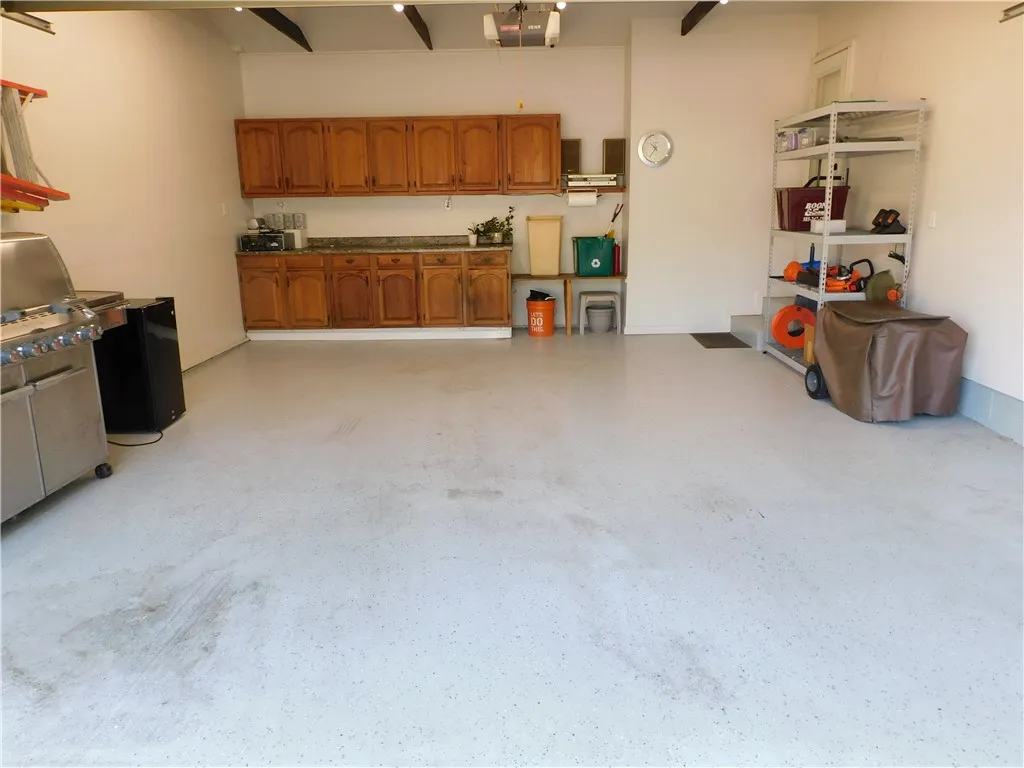 222 West Bend Drive, Greece, New York 14612, Greece, New York 14612, 3 Bedrooms Bedrooms, 6 Rooms Rooms,2 BathroomsBathrooms,Residential,For Sale,222 West Bend Drive, Greece, New York 14612,R1633451