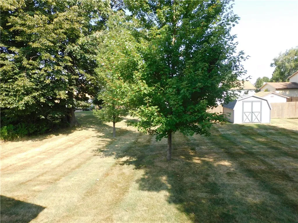 222 West Bend Drive, Greece, New York 14612, Greece, New York 14612, 3 Bedrooms Bedrooms, 6 Rooms Rooms,2 BathroomsBathrooms,Residential,For Sale,222 West Bend Drive, Greece, New York 14612,R1633451