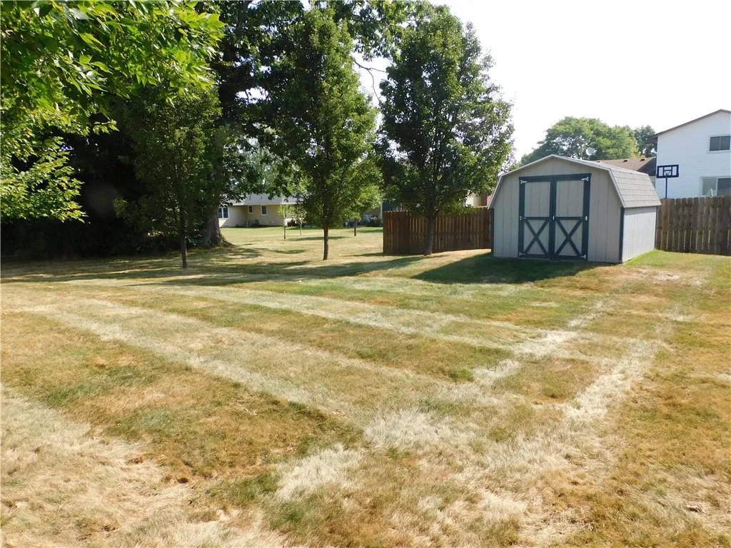 222 West Bend Drive, Greece, New York 14612, Greece, New York 14612, 3 Bedrooms Bedrooms, 6 Rooms Rooms,2 BathroomsBathrooms,Residential,For Sale,222 West Bend Drive, Greece, New York 14612,R1633451