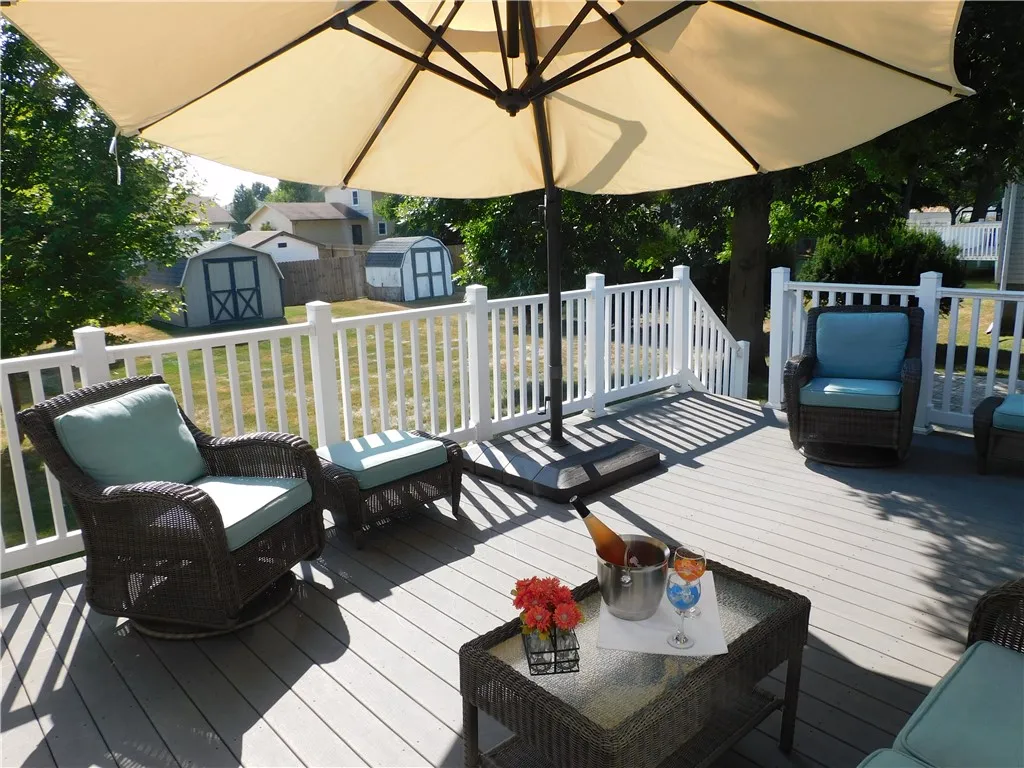 222 West Bend Drive, Greece, New York 14612, Greece, New York 14612, 3 Bedrooms Bedrooms, 6 Rooms Rooms,2 BathroomsBathrooms,Residential,For Sale,222 West Bend Drive, Greece, New York 14612,R1633451