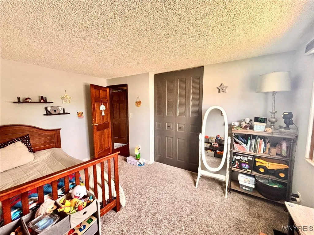 269 Oakbrook Drive, West Seneca, New York 14224, West Seneca, New York 14224, 3 Bedrooms Bedrooms, 7 Rooms Rooms,2 BathroomsBathrooms,Residential,Closed,269 Oakbrook Drive, West Seneca, New York 14224,0,B1633277