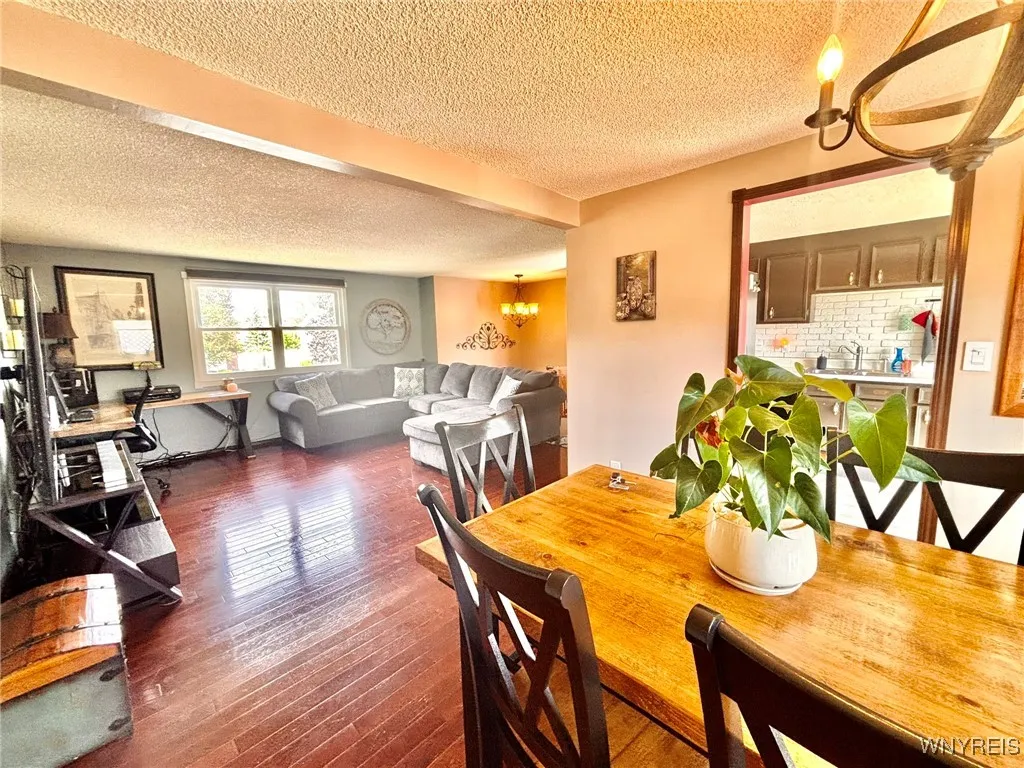 269 Oakbrook Drive, West Seneca, New York 14224, West Seneca, New York 14224, 3 Bedrooms Bedrooms, 7 Rooms Rooms,2 BathroomsBathrooms,Residential,For Sale,269 Oakbrook Drive, West Seneca, New York 14224,0,B1633277