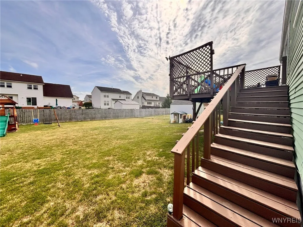 269 Oakbrook Drive, West Seneca, New York 14224, West Seneca, New York 14224, 3 Bedrooms Bedrooms, 7 Rooms Rooms,2 BathroomsBathrooms,Residential,For Sale,269 Oakbrook Drive, West Seneca, New York 14224,0,B1633277