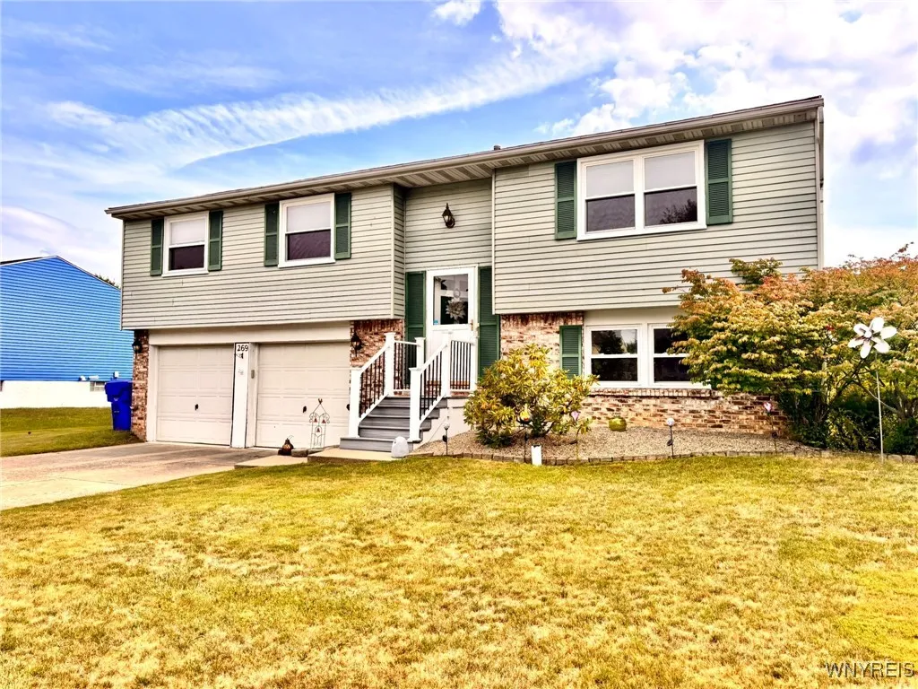 269 Oakbrook Drive, West Seneca, New York 14224, West Seneca, New York 14224, 3 Bedrooms Bedrooms, 7 Rooms Rooms,2 BathroomsBathrooms,Residential,Closed,269 Oakbrook Drive, West Seneca, New York 14224,0,B1633277