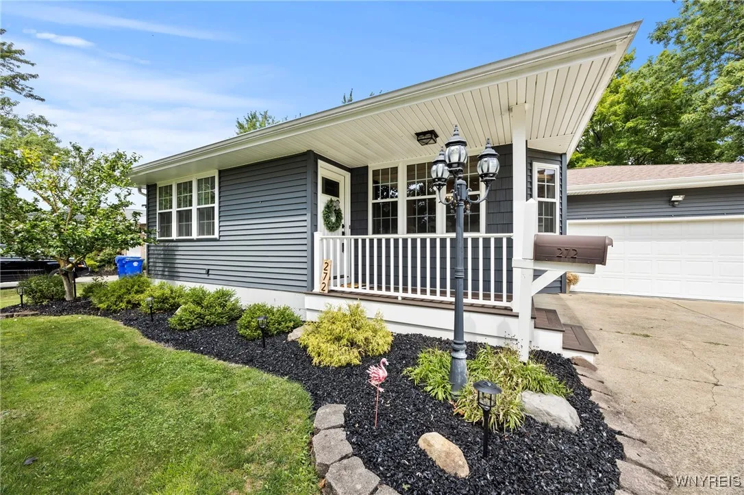 272 Woodward Drive, West Seneca, New York 14224, West Seneca, New York 14224, 3 Bedrooms Bedrooms, 6 Rooms Rooms,2 BathroomsBathrooms,Residential,Closed,272 Woodward Drive, West Seneca, New York 14224,0,B1633099