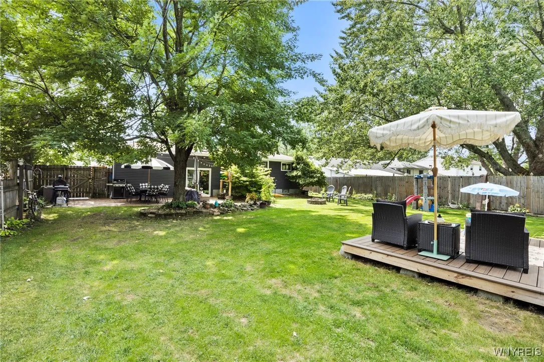 272 Woodward Drive, West Seneca, New York 14224, West Seneca, New York 14224, 3 Bedrooms Bedrooms, 6 Rooms Rooms,2 BathroomsBathrooms,Residential,Closed,272 Woodward Drive, West Seneca, New York 14224,0,B1633099