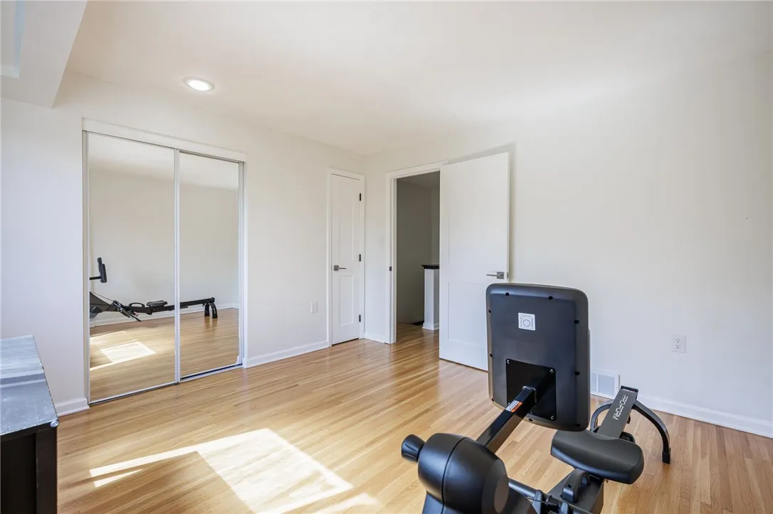 551 University Avenue, Rochester, New York 14607, Rochester, New York 14607, 2 Bedrooms Bedrooms, 4 Rooms Rooms,1 BathroomBathrooms,Residential,For Sale,551 University Avenue, Rochester, New York 14607,0,R1633452