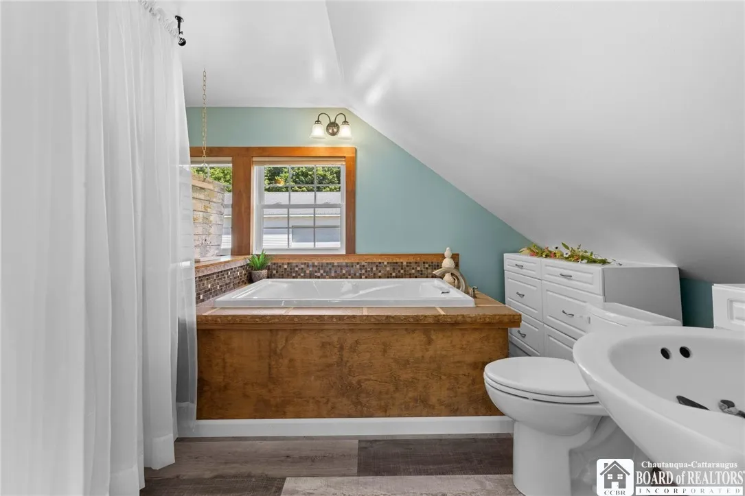 10858 Route 240, Ashford, New York 14171, Ashford, New York 14171, 3 Bedrooms Bedrooms, ,3 BathroomsBathrooms,Residential,Closed,10858 Route 240, Ashford, New York 14171,0,R1633120