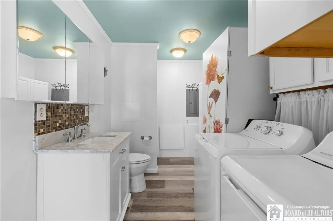 10858 Route 240, Ashford, New York 14171, Ashford, New York 14171, 3 Bedrooms Bedrooms, ,3 BathroomsBathrooms,Residential,Closed,10858 Route 240, Ashford, New York 14171,0,R1633120