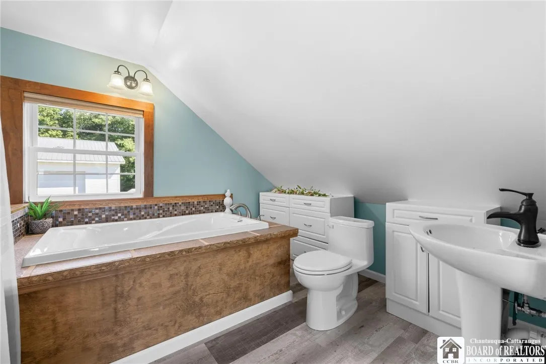 10858 Route 240, Ashford, New York 14171, Ashford, New York 14171, 3 Bedrooms Bedrooms, ,3 BathroomsBathrooms,Residential,Closed,10858 Route 240, Ashford, New York 14171,0,R1633120