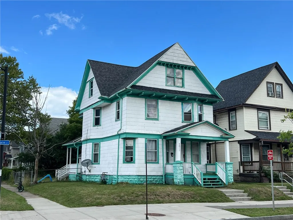 1322 East Main Street, Rochester, New York 14609, Rochester, New York 14609, 6 Bedrooms Bedrooms, ,2 BathroomsBathrooms,Residential,Closed,1322 East Main Street, Rochester, New York 14609,0,R1633344