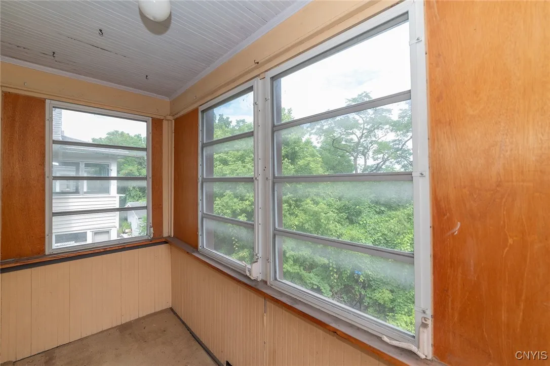 507-509 South Wilbur Avenue, Syracuse, New York 13, Syracuse, New York 13204, 6 Bedrooms Bedrooms, ,2 BathroomsBathrooms,Residential,For Sale,507-509 South Wilbur Avenue, Syracuse, New York 13,0,S1633227