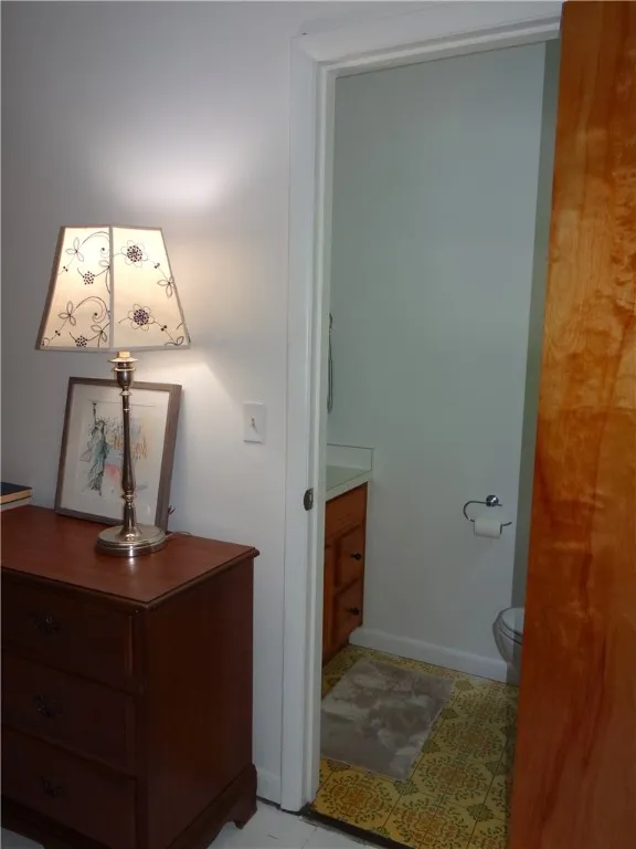 410 Guinnip Avenue, Elmira City, New York 14905, Elmira City, New York 14905, 2 Bedrooms Bedrooms, 5 Rooms Rooms,1 BathroomBathrooms,Residential,For Sale,410 Guinnip Avenue, Elmira City, New York 14905,0,R1633316