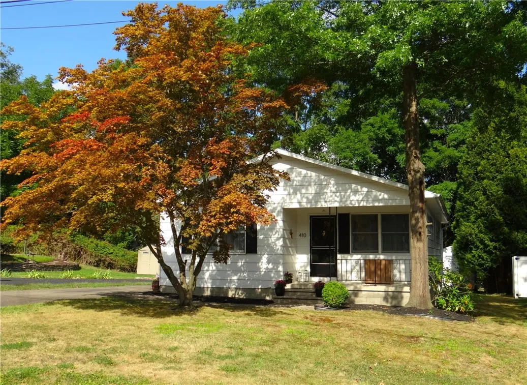 410 Guinnip Avenue, Elmira City, New York 14905, Elmira City, New York 14905, 2 Bedrooms Bedrooms, 5 Rooms Rooms,1 BathroomBathrooms,Residential,For Sale,410 Guinnip Avenue, Elmira City, New York 14905,0,R1633316