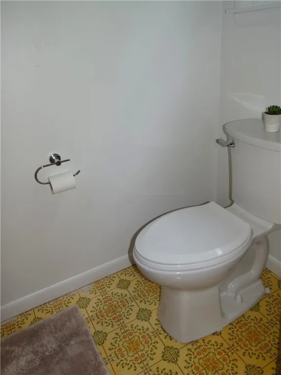 410 Guinnip Avenue, Elmira City, New York 14905, Elmira City, New York 14905, 2 Bedrooms Bedrooms, 5 Rooms Rooms,1 BathroomBathrooms,Residential,For Sale,410 Guinnip Avenue, Elmira City, New York 14905,0,R1633316