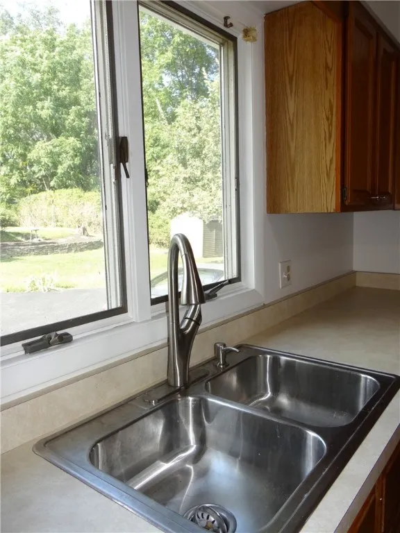 410 Guinnip Avenue, Elmira City, New York 14905, Elmira City, New York 14905, 2 Bedrooms Bedrooms, 5 Rooms Rooms,1 BathroomBathrooms,Residential,For Sale,410 Guinnip Avenue, Elmira City, New York 14905,0,R1633316