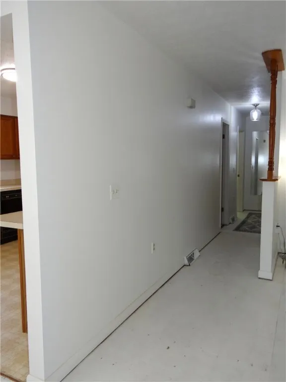 410 Guinnip Avenue, Elmira City, New York 14905, Elmira City, New York 14905, 2 Bedrooms Bedrooms, 5 Rooms Rooms,1 BathroomBathrooms,Residential,For Sale,410 Guinnip Avenue, Elmira City, New York 14905,0,R1633316