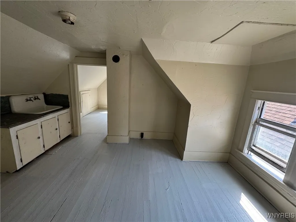 2517 Welch Avenue, Niagara Falls, New York 14303, Niagara Falls, New York 14303, 5 Bedrooms Bedrooms, 10 Rooms Rooms,2 BathroomsBathrooms,Residential,Closed,2517 Welch Avenue, Niagara Falls, New York 14303,0,B1633467