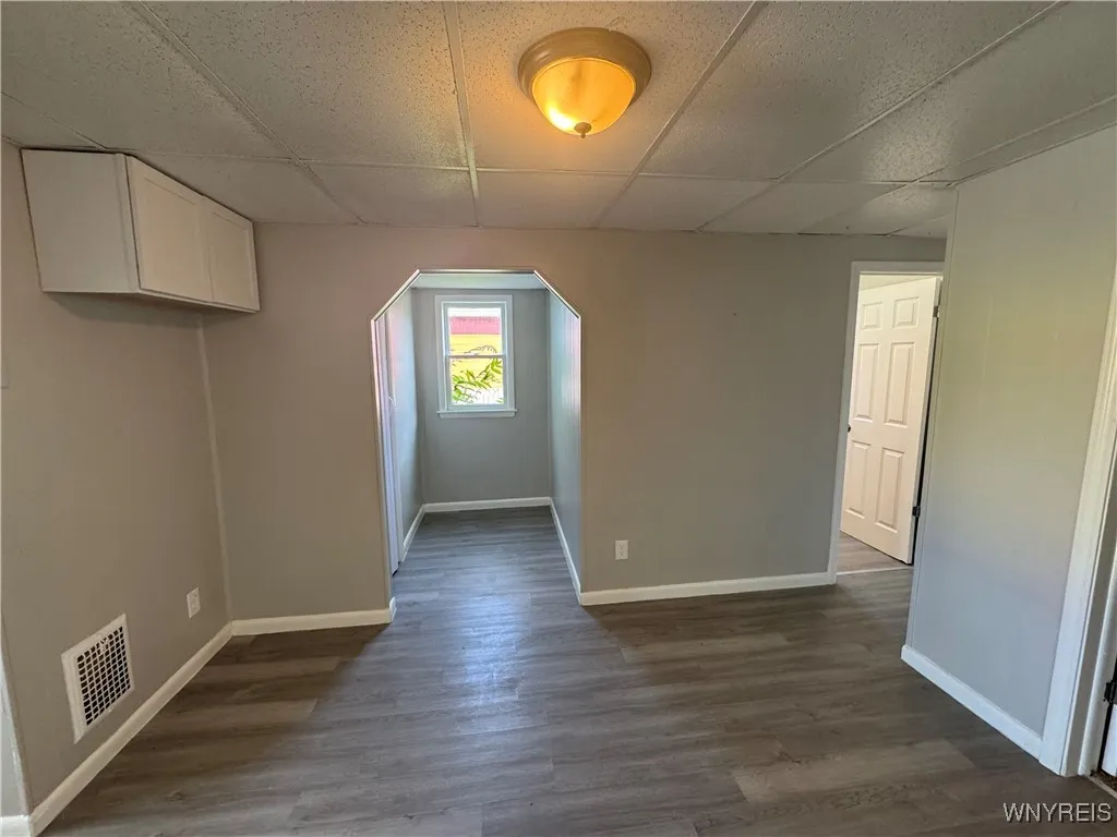 2517 Welch Avenue, Niagara Falls, New York 14303, Niagara Falls, New York 14303, 5 Bedrooms Bedrooms, 10 Rooms Rooms,2 BathroomsBathrooms,Residential,Closed,2517 Welch Avenue, Niagara Falls, New York 14303,0,B1633467