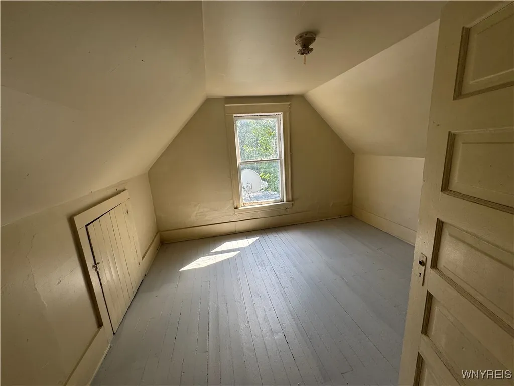 2517 Welch Avenue, Niagara Falls, New York 14303, Niagara Falls, New York 14303, 5 Bedrooms Bedrooms, 10 Rooms Rooms,2 BathroomsBathrooms,Residential,Closed,2517 Welch Avenue, Niagara Falls, New York 14303,0,B1633467