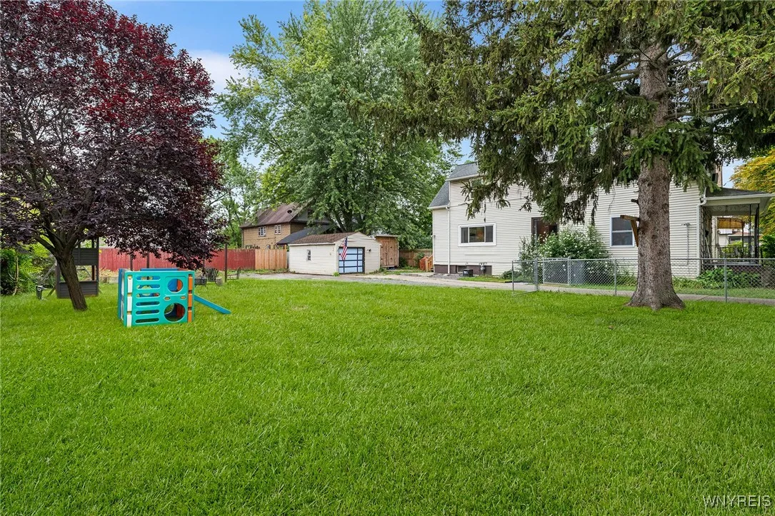 141 7th Avenue, North Tonawanda, New York 14120, North Tonawanda, New York 14120, 3 Bedrooms Bedrooms, 6 Rooms Rooms,1 BathroomBathrooms,Residential,For Sale,141 7th Avenue, North Tonawanda, New York 14120,0,B1632855