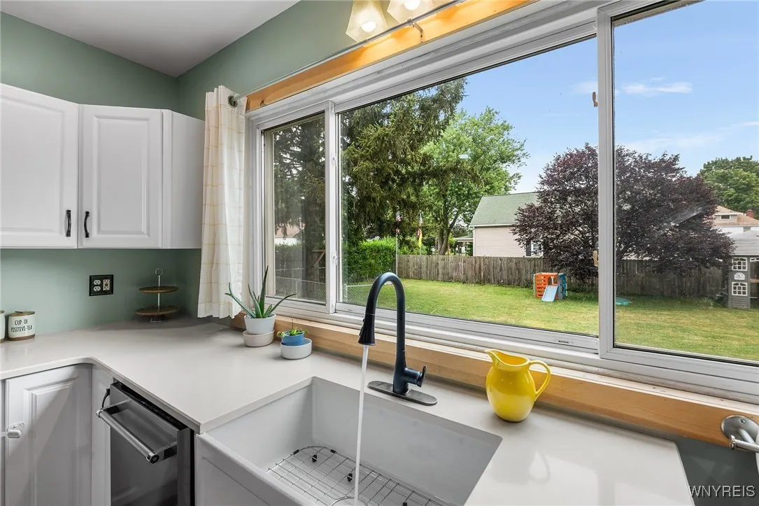 141 7th Avenue, North Tonawanda, New York 14120, North Tonawanda, New York 14120, 3 Bedrooms Bedrooms, 6 Rooms Rooms,1 BathroomBathrooms,Residential,For Sale,141 7th Avenue, North Tonawanda, New York 14120,0,B1632855