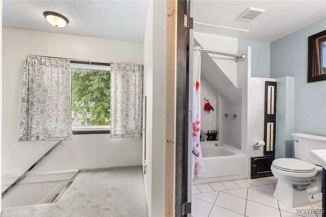 141 7th Avenue, North Tonawanda, New York 14120, North Tonawanda, New York 14120, 3 Bedrooms Bedrooms, 6 Rooms Rooms,1 BathroomBathrooms,Residential,For Sale,141 7th Avenue, North Tonawanda, New York 14120,0,B1632855