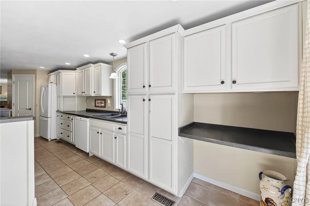 54 Ironwood Drive, Schroeppel, New York 13132, Schroeppel, New York 13132, 3 Bedrooms Bedrooms, 7 Rooms Rooms,2 BathroomsBathrooms,Residential,For Sale,54 Ironwood Drive, Schroeppel, New York 13132,0,S1633037