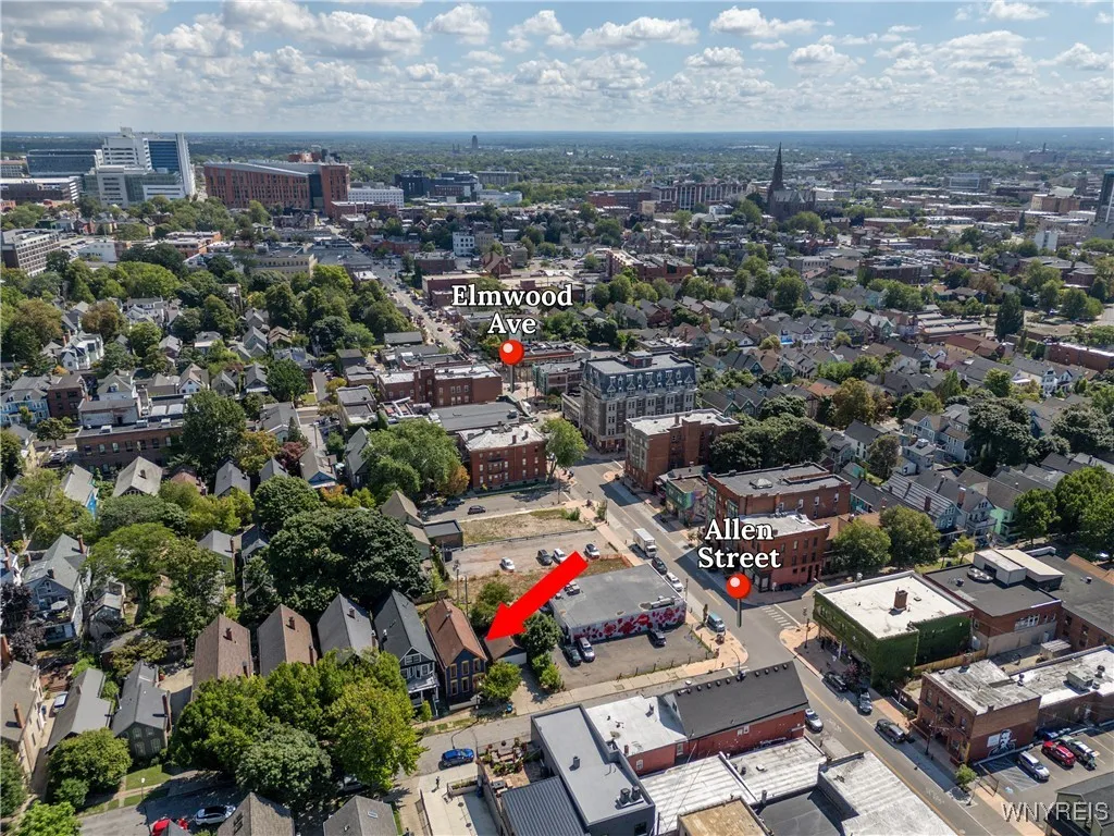 107 College Street, Buffalo, New York 14201, Buffalo, New York 14201, 3 Bedrooms Bedrooms, 12 Rooms Rooms,2 BathroomsBathrooms,Residential,For Sale,107 College Street, Buffalo, New York 14201,B1632557