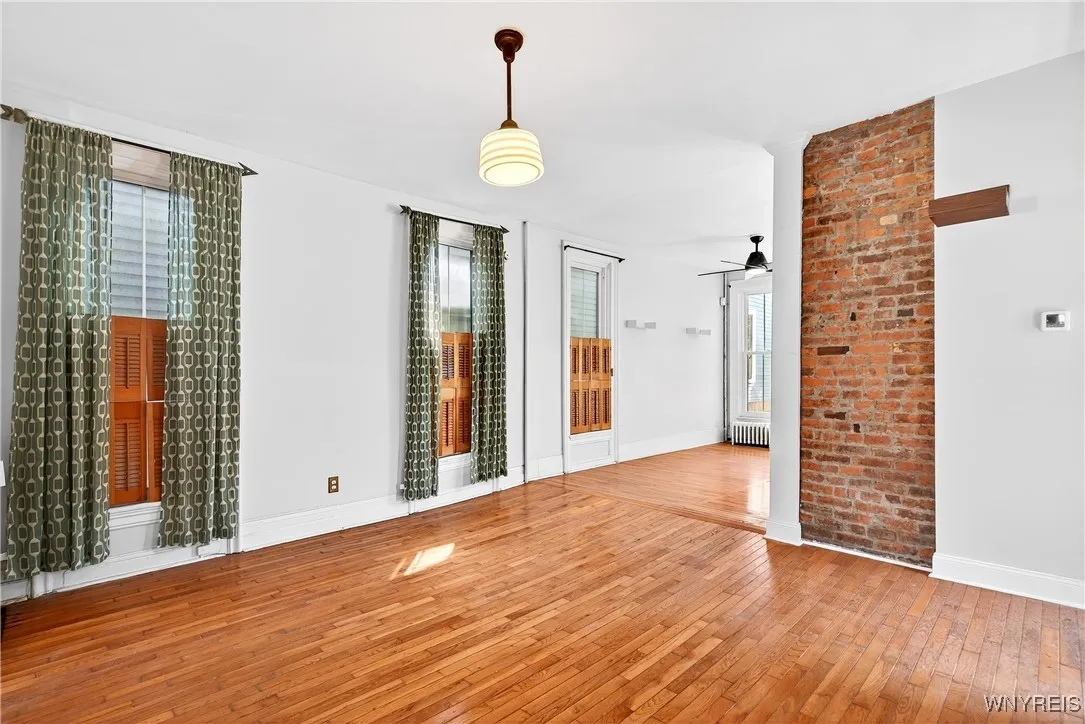 107 College Street, Buffalo, New York 14201, Buffalo, New York 14201, 3 Bedrooms Bedrooms, 12 Rooms Rooms,2 BathroomsBathrooms,Residential,For Sale,107 College Street, Buffalo, New York 14201,B1632557