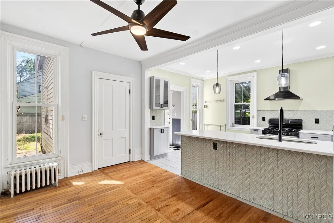 107 College Street, Buffalo, New York 14201, Buffalo, New York 14201, 3 Bedrooms Bedrooms, 12 Rooms Rooms,2 BathroomsBathrooms,Residential,For Sale,107 College Street, Buffalo, New York 14201,B1632557