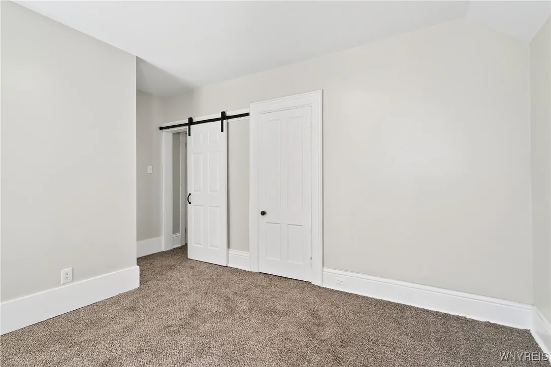 107 College Street, Buffalo, New York 14201, Buffalo, New York 14201, 3 Bedrooms Bedrooms, 12 Rooms Rooms,2 BathroomsBathrooms,Residential,For Sale,107 College Street, Buffalo, New York 14201,B1632557