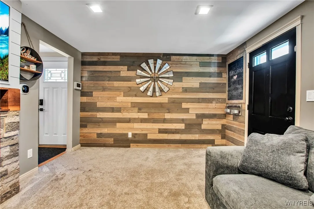 800 Tifft Street, Buffalo, New York 14220, Buffalo, New York 14220, 3 Bedrooms Bedrooms, 8 Rooms Rooms,1 BathroomBathrooms,Residential,For Sale,800 Tifft Street, Buffalo, New York 14220,B1632428