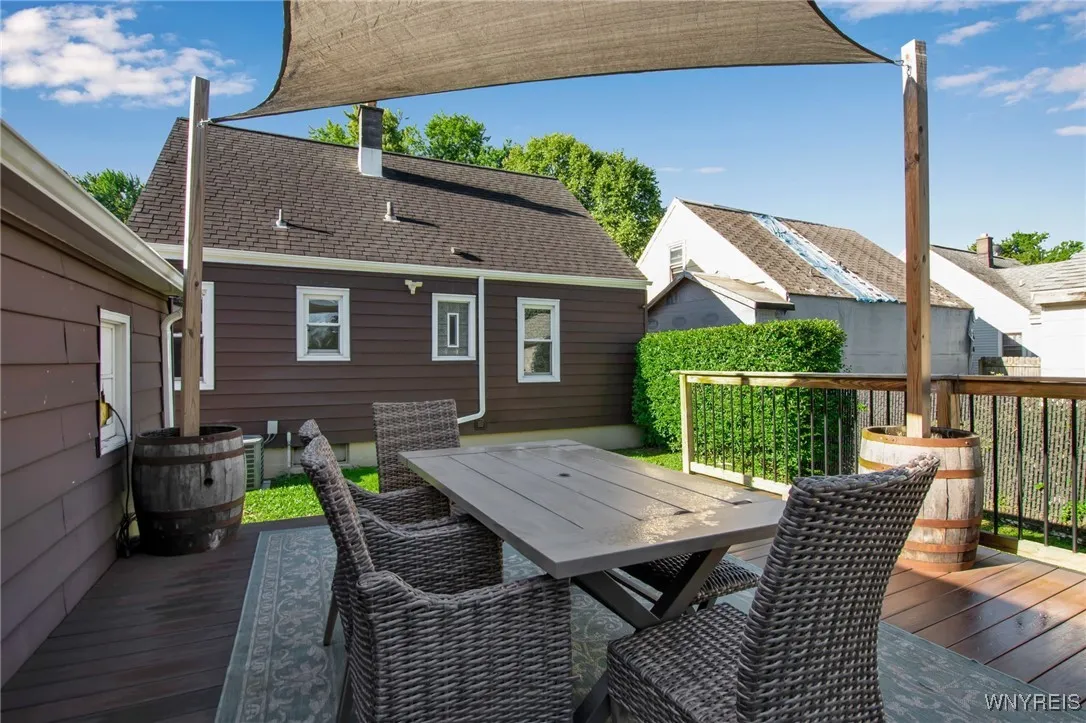 800 Tifft Street, Buffalo, New York 14220, Buffalo, New York 14220, 3 Bedrooms Bedrooms, 8 Rooms Rooms,1 BathroomBathrooms,Residential,For Sale,800 Tifft Street, Buffalo, New York 14220,B1632428