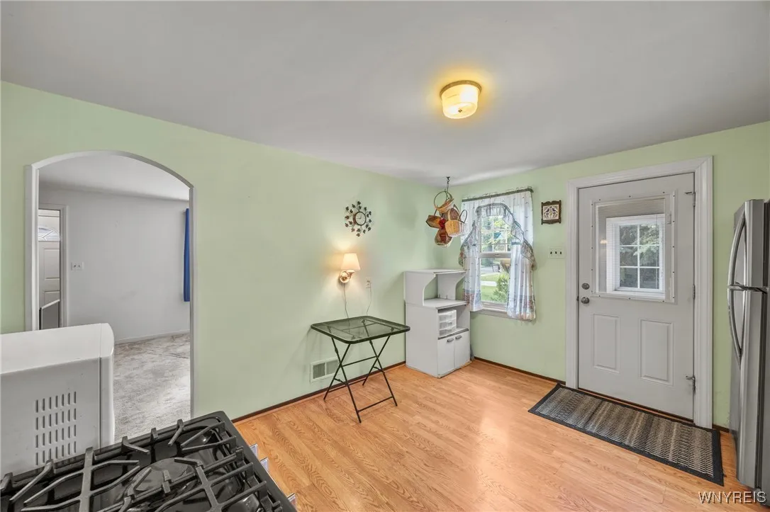 42 Springville Avenue, Amherst, New York 14226, Amherst, New York 14226, 4 Bedrooms Bedrooms, 7 Rooms Rooms,1 BathroomBathrooms,Residential,For Sale,42 Springville Avenue, Amherst, New York 14226,0,B1633487