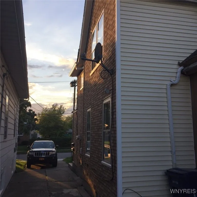 157 Hazelwood Avenue, Buffalo, New York 14215, Buffalo, New York 14215, 2 Bedrooms Bedrooms, ,2 BathroomsBathrooms,Residential,For Sale,157 Hazelwood Avenue, Buffalo, New York 14215,B1629805