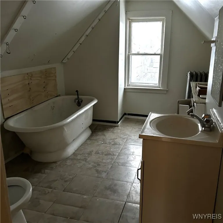 157 Hazelwood Avenue, Buffalo, New York 14215, Buffalo, New York 14215, 2 Bedrooms Bedrooms, ,2 BathroomsBathrooms,Residential,For Sale,157 Hazelwood Avenue, Buffalo, New York 14215,B1629805