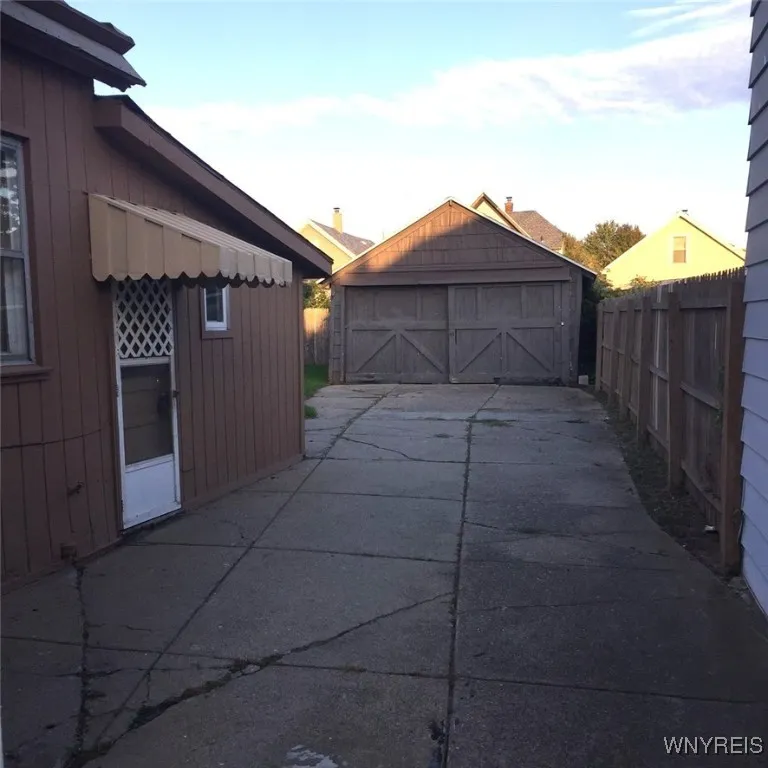 157 Hazelwood Avenue, Buffalo, New York 14215, Buffalo, New York 14215, 2 Bedrooms Bedrooms, ,2 BathroomsBathrooms,Residential,For Sale,157 Hazelwood Avenue, Buffalo, New York 14215,B1629805