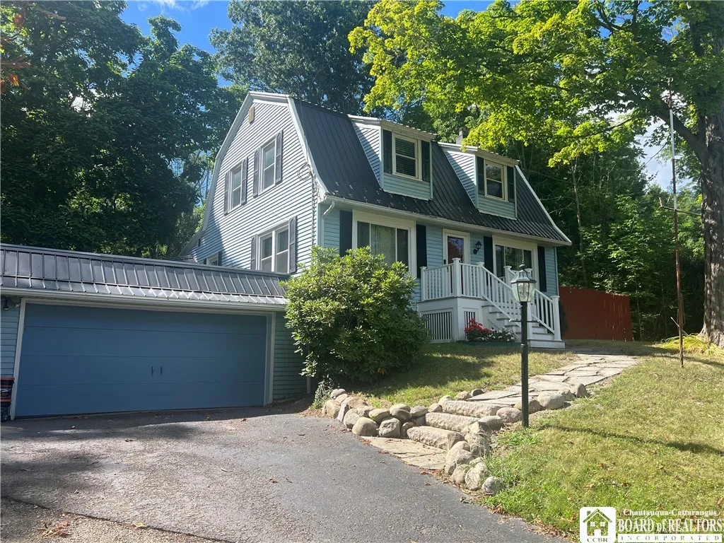2887 Route 394, North Harmony, New York 14710, North Harmony, New York 14710, 3 Bedrooms Bedrooms, 7 Rooms Rooms,2 BathroomsBathrooms,Residential,For Sale,2887 Route 394, North Harmony, New York 14710,0,R1633387