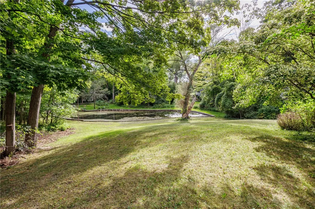620 Holt Road, Webster, New York 14580, Webster, New York 14580, 5 Bedrooms Bedrooms, 10 Rooms Rooms,3 BathroomsBathrooms,Residential,For Sale,620 Holt Road, Webster, New York 14580,0,R1631568